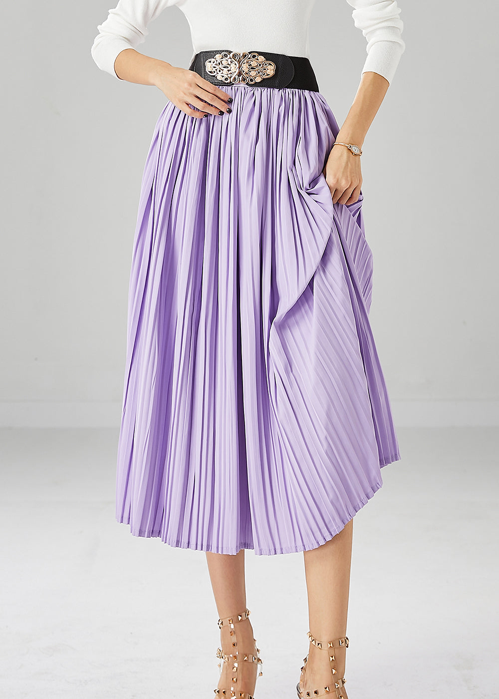 Sophisticated Garment with a Clean Classic Look