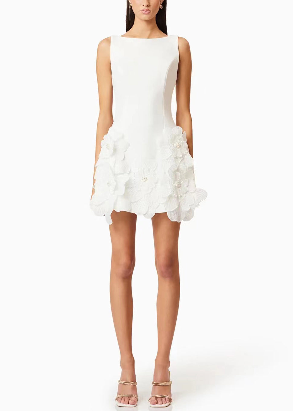 Gracefully Styled Dress for Any Occasion