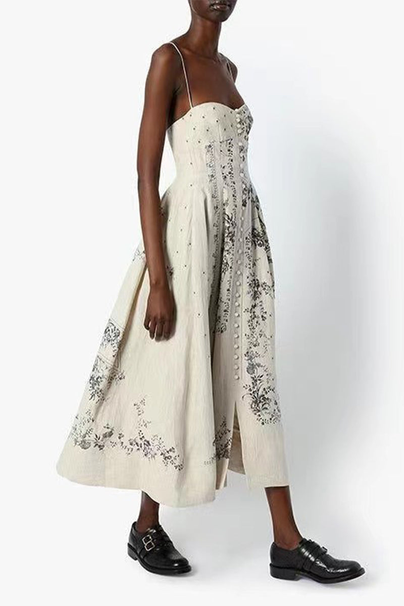 Beautifully Crafted Dress in a Classic Style