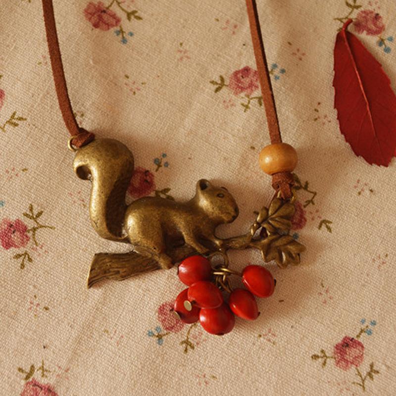 Romantic Chain for Special Moments