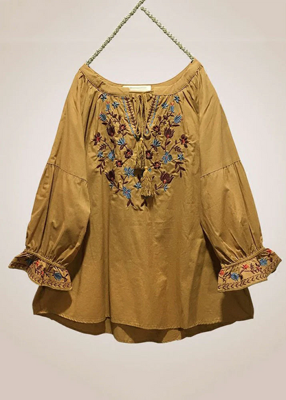 Well Tailored Shirt with a Graceful Silhouette