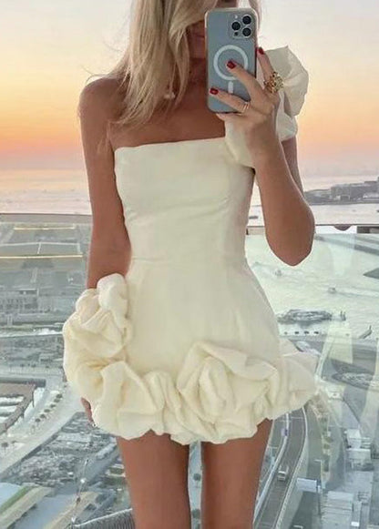 Well Tailored Dress with a Graceful Silhouette