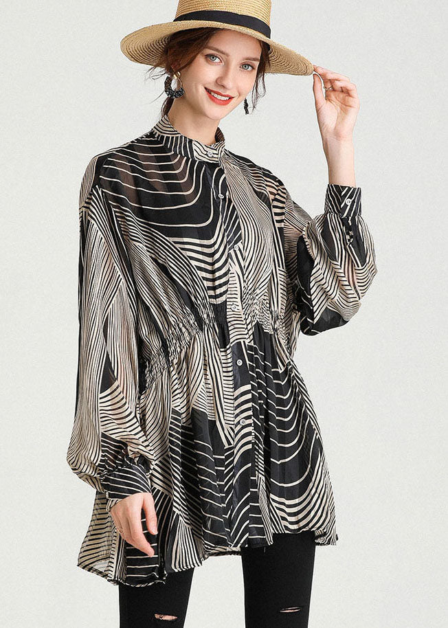 Sophisticated Blouse with a Clean Classic Look