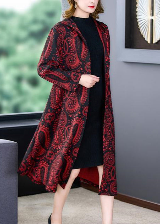 Well Tailored Coat with a Graceful Silhouette