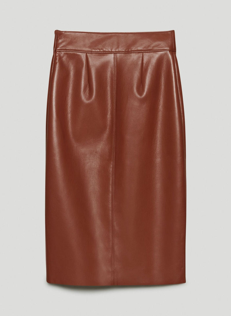Polished Garment with an Effortless Classic Look