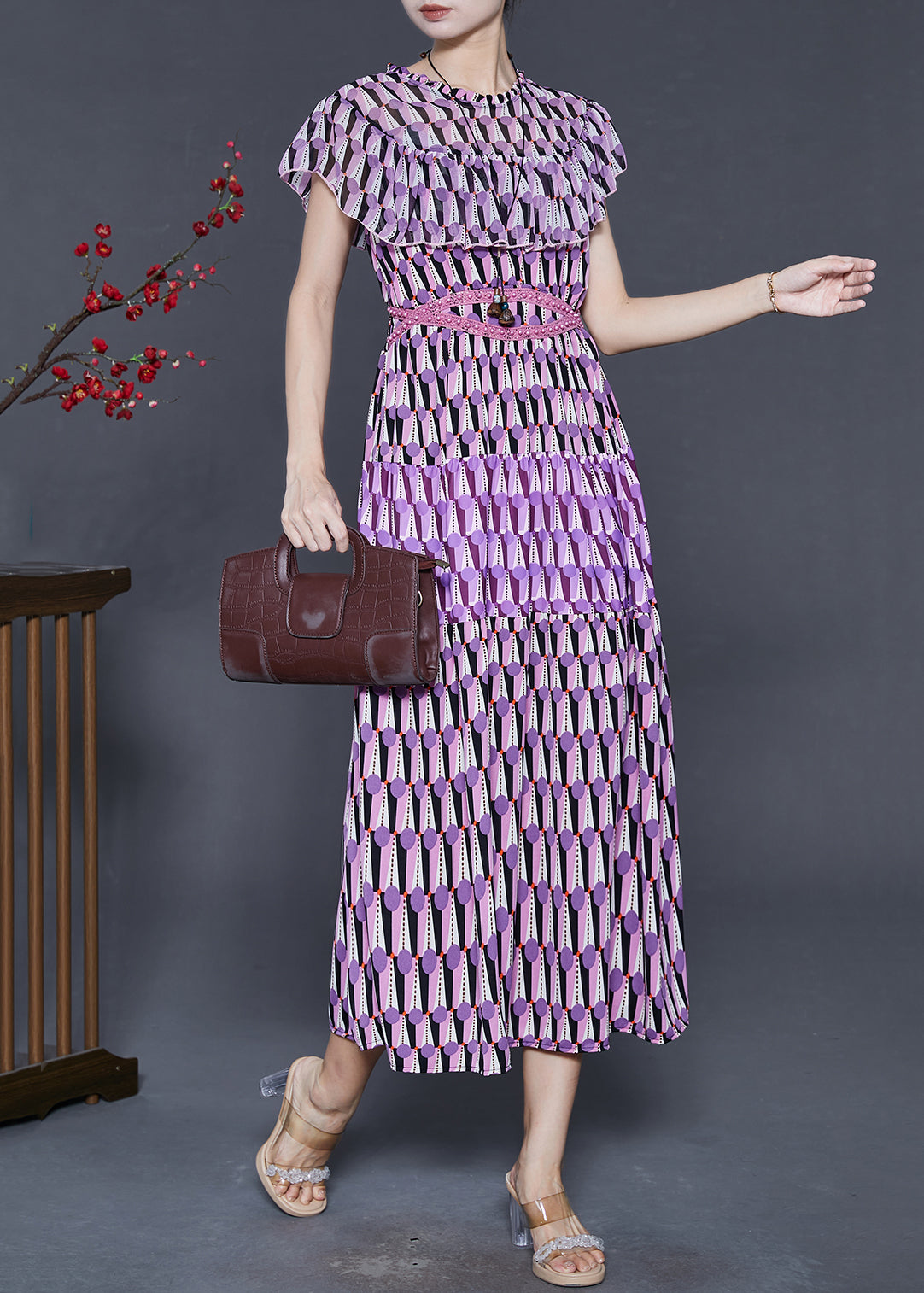 Well Tailored Dress with a Graceful Silhouette