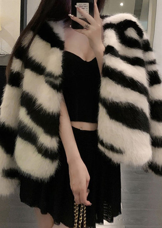 Sophisticated Coat with a Clean Classic Look