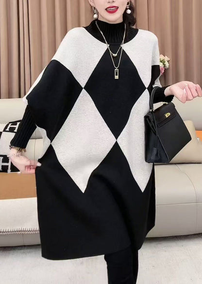 Classic Vintage Sweater with a Flattering Fit