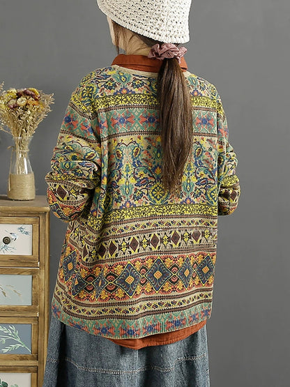 Classic Vintage Sweater with a Flattering Fit