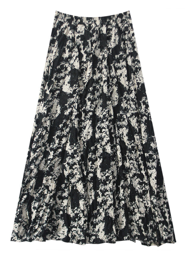 Effortlessly Elegant Garment with a Timeless Design