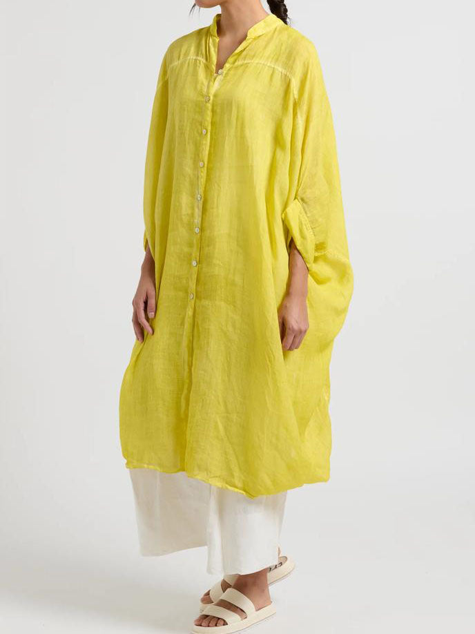 Effortlessly Elegant Top with a Timeless Design