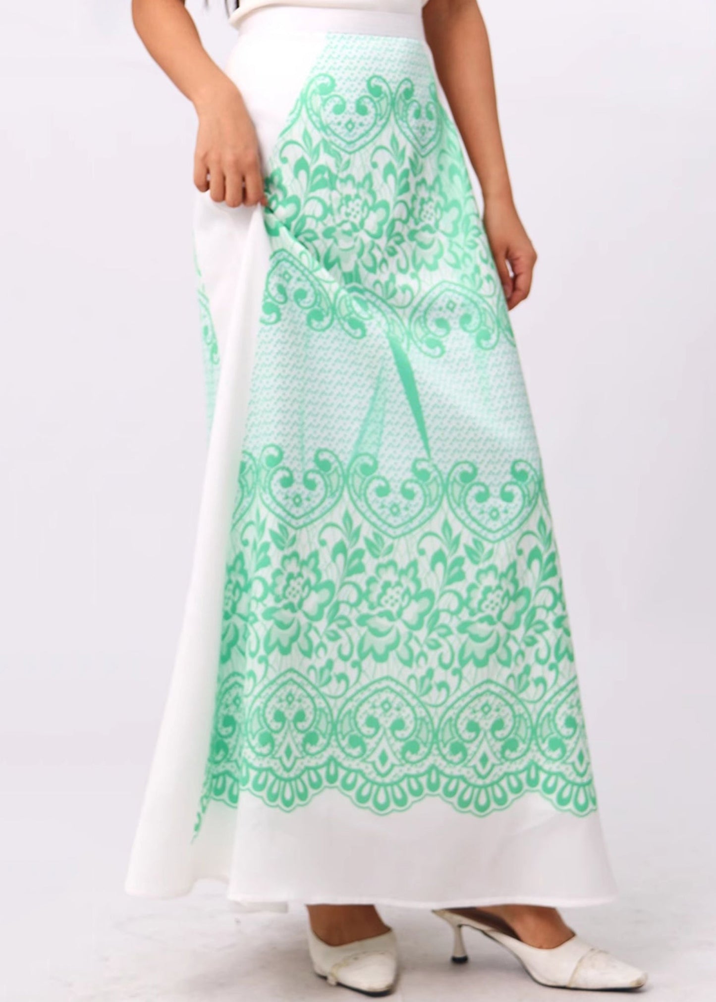 Beautifully Finished Garment in a Timeless Design