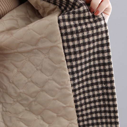 Elegantly Styled Coat for Everyday Wear