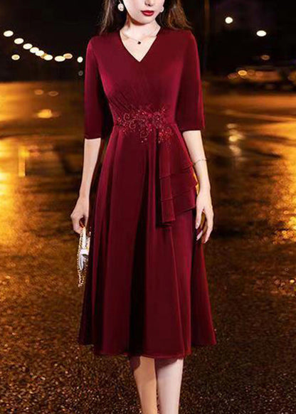 Beautifully Finished Dress in a Timeless Design