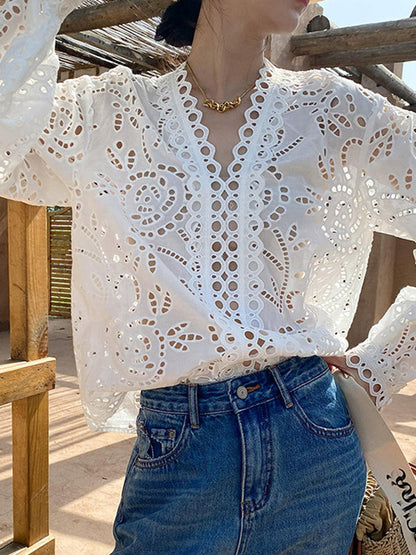 Elegantly Styled Blouse for Everyday Wear