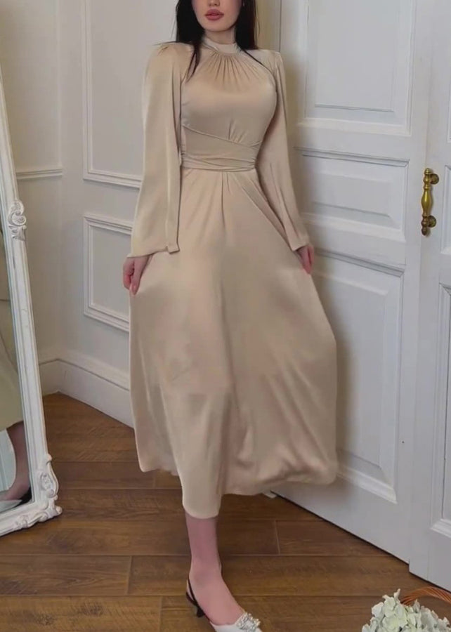 Sophisticated Dress with a Clean Classic Look