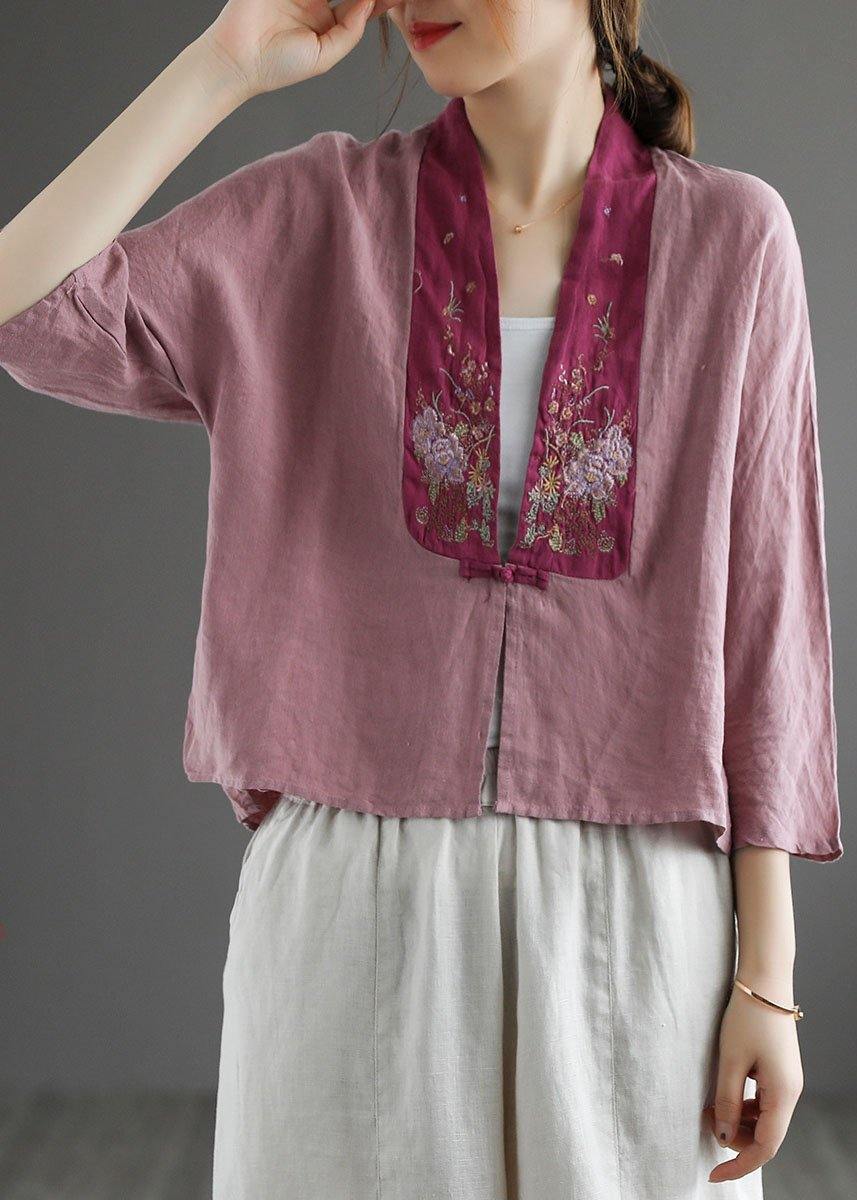 Classic Vintage Blouse with a Flattering Fit