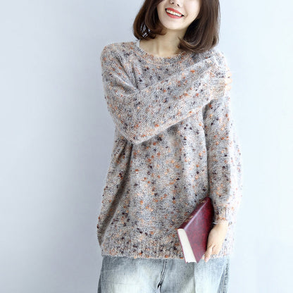 Effortlessly Elegant Sweater with a Timeless Design
