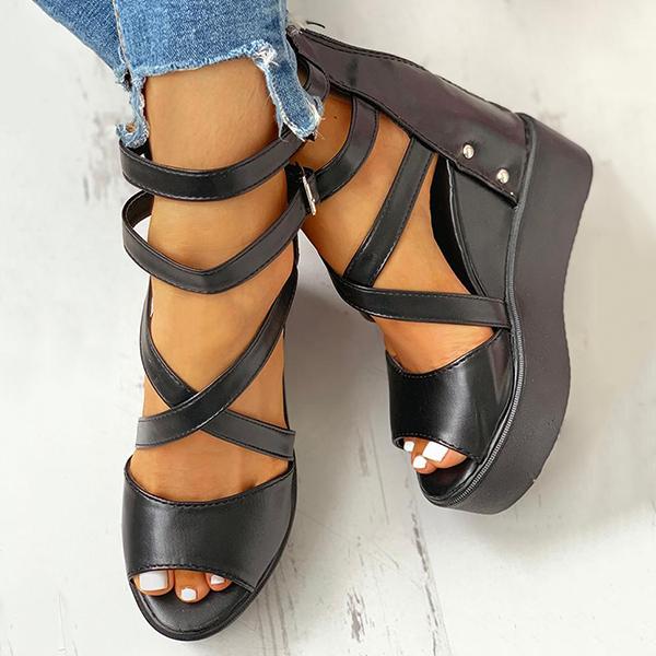 Graceful Orthopedic Sandals for Modern Look