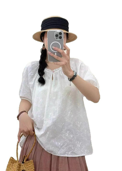Well Tailored Shirt with a Graceful Silhouette