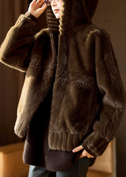 Beautifully Finished Coat in a Timeless Design