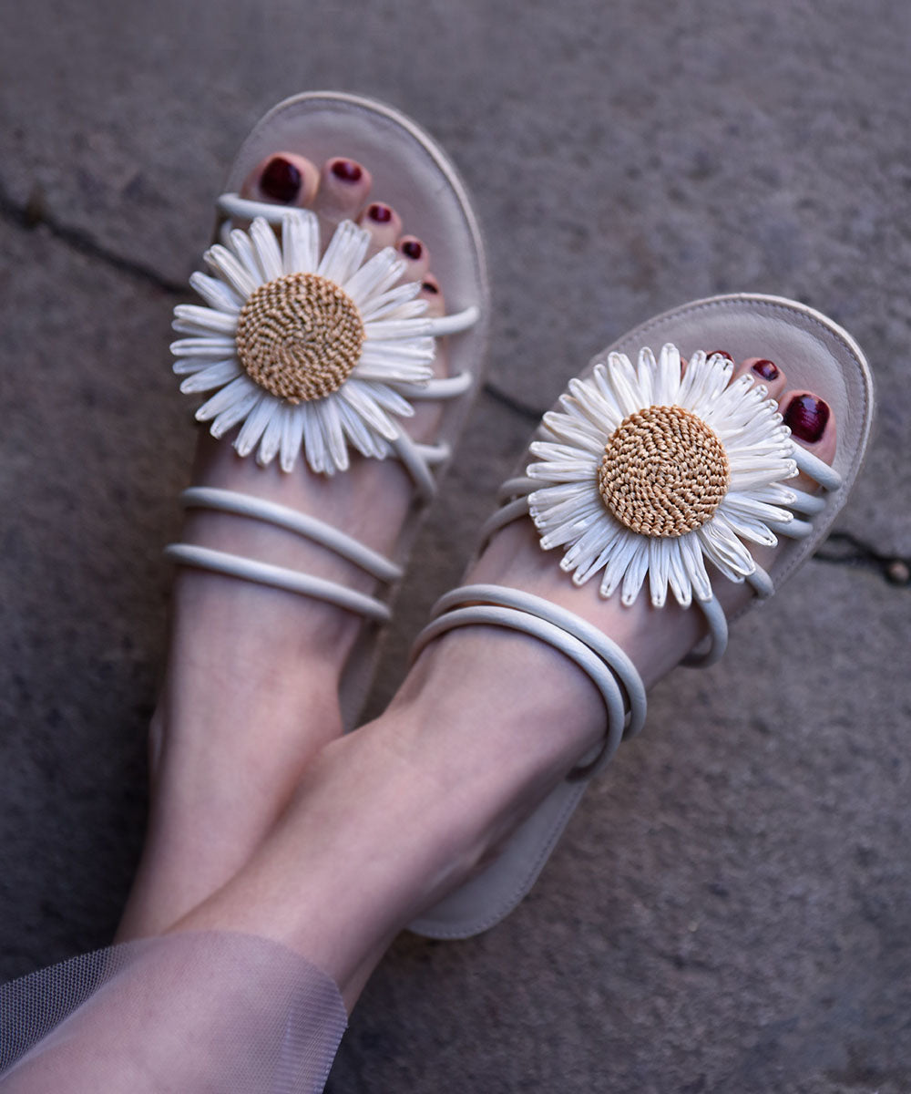 Graceful Orthopedic Sandals for Modern Look
