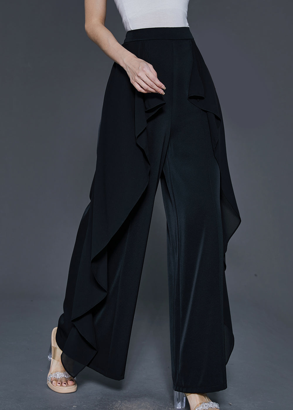 Elegantly Styled Pants for Everyday Wear