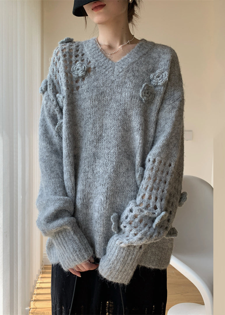 Effortlessly Elegant Sweater with a Timeless Design
