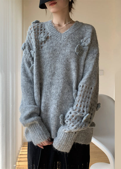 Effortlessly Elegant Sweater with a Timeless Design