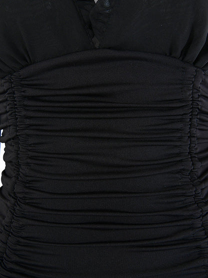 Gracefully Styled Dress for Any Occasion