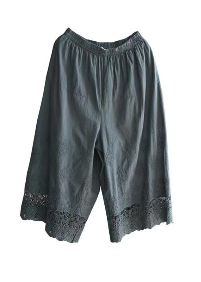 Classic Vintage Pants with a Flattering Fit