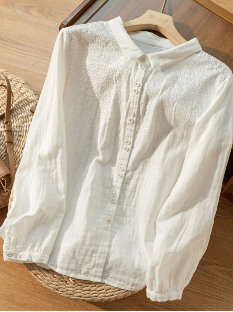 Effortlessly Elegant Shirt with a Timeless Design