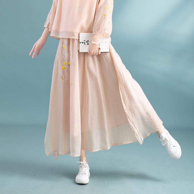 Gracefully Styled Garment for Any Occasion