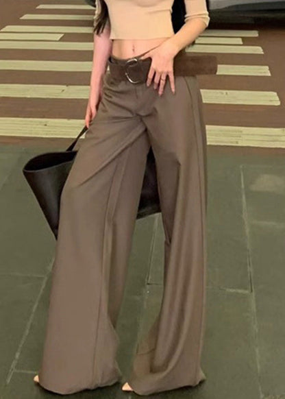 Effortlessly Elegant Pants with a Timeless Design