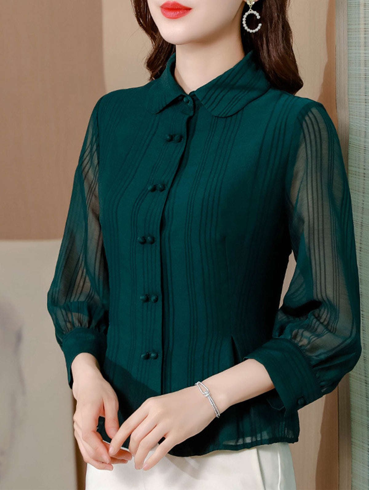 Beautifully Crafted Shirt in a Classic Style