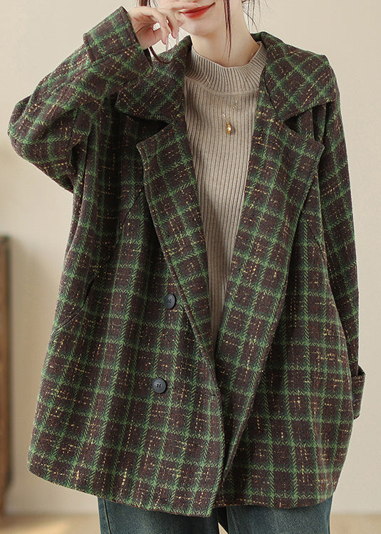 Elegantly Styled Coat for Everyday Wear