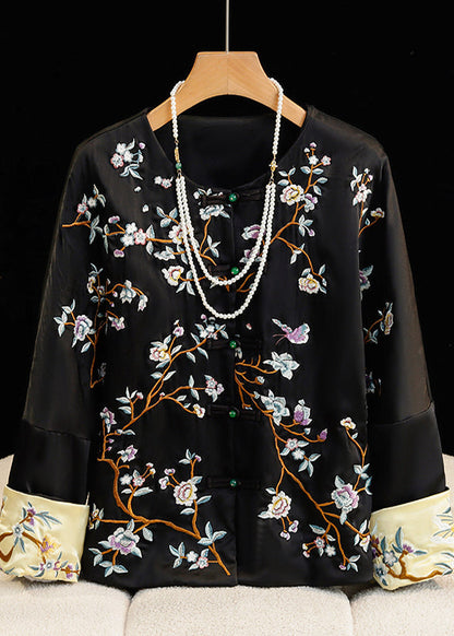 Classic Vintage & Enduringly Stylish Coat