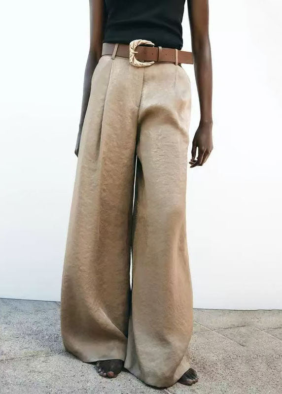 Well Tailored Pants with a Graceful Silhouette