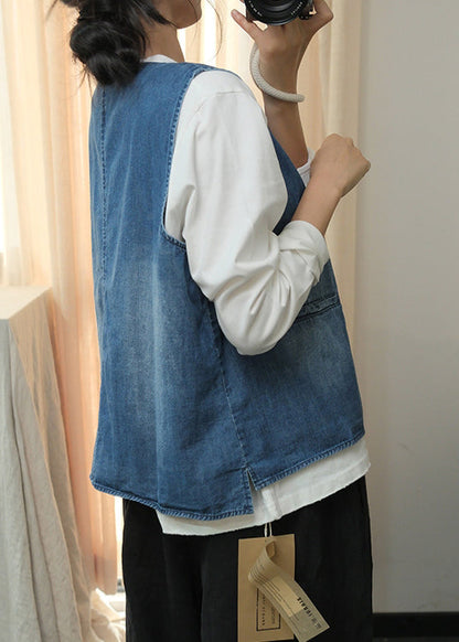 Beautifully Finished Garment in a Timeless Design