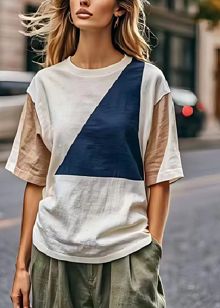 Effortlessly Elegant Garment with a Timeless Design
