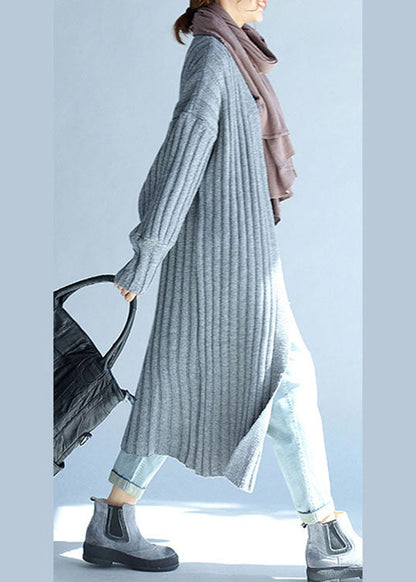 Well Tailored Cardigan with a Graceful Silhouette