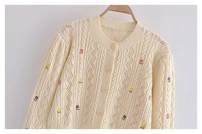 Classic Vintage & Enduringly Stylish Cardigan