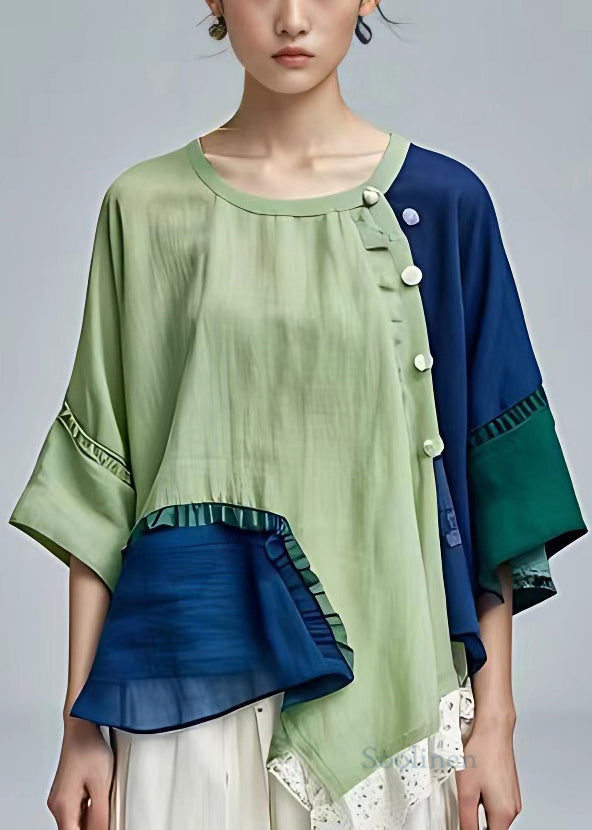 Sophisticated Blouse with a Clean Classic Look