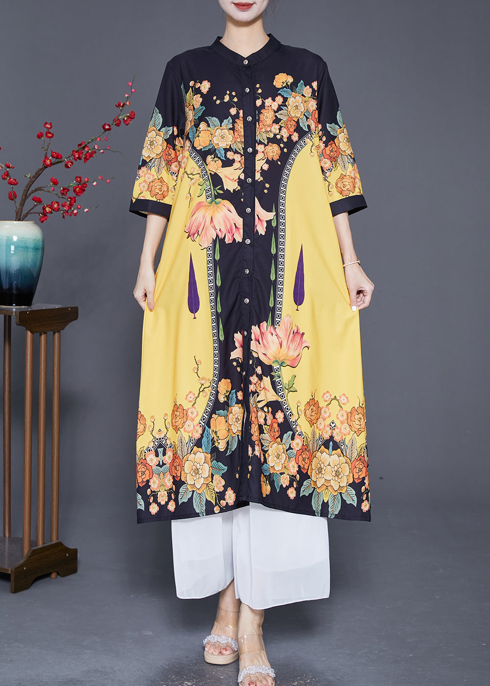 Sophisticated Dress with a Clean Classic Look