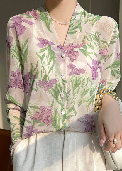 Well Tailored Blouse with a Graceful Silhouette