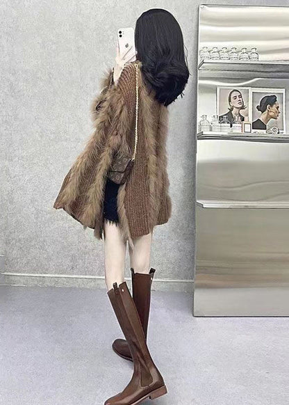 Well Tailored Sweater with a Graceful Silhouette
