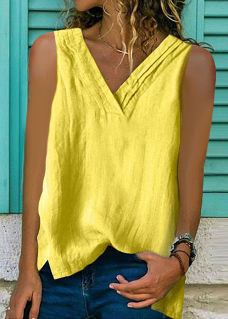 Effortlessly Elegant Top with a Timeless Design