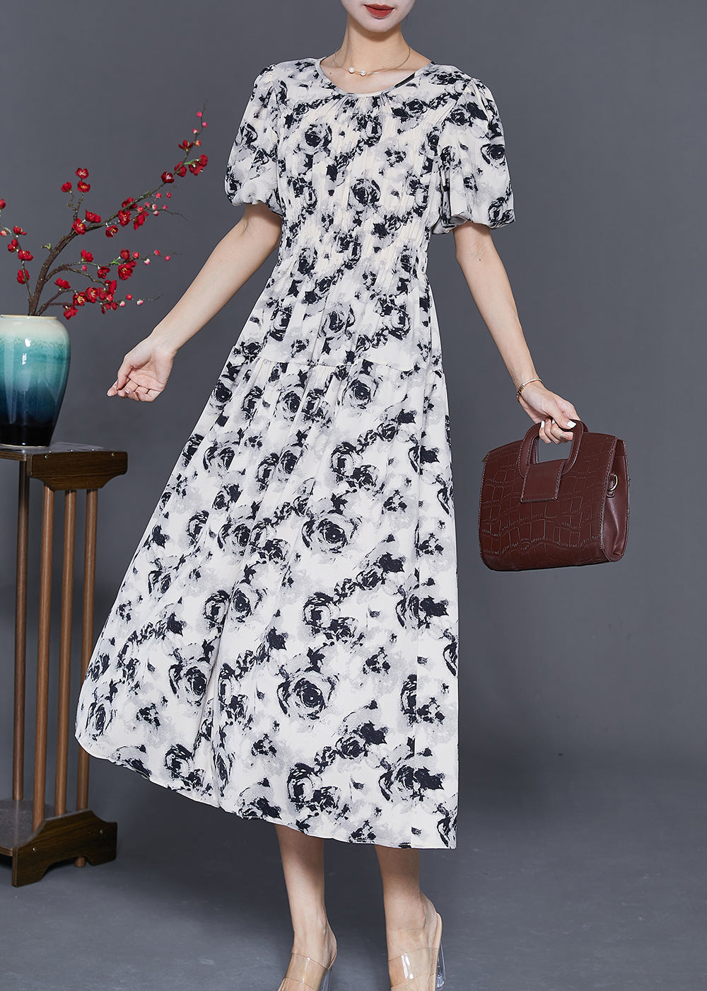 Beautifully Crafted Dress in a Classic Style