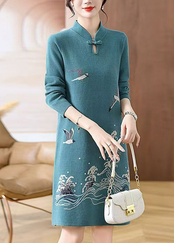 Well Tailored Sweater with a Graceful Silhouette