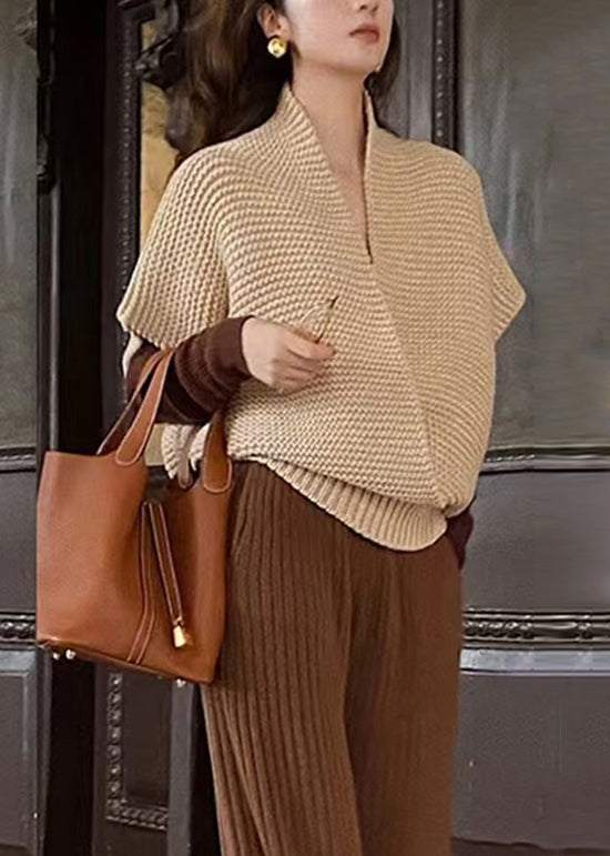 Beautifully Finished Top in a Timeless Design